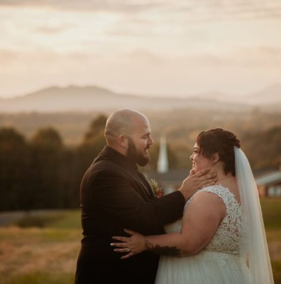 Meet your Posher, Shelby - Picture 1 of 1